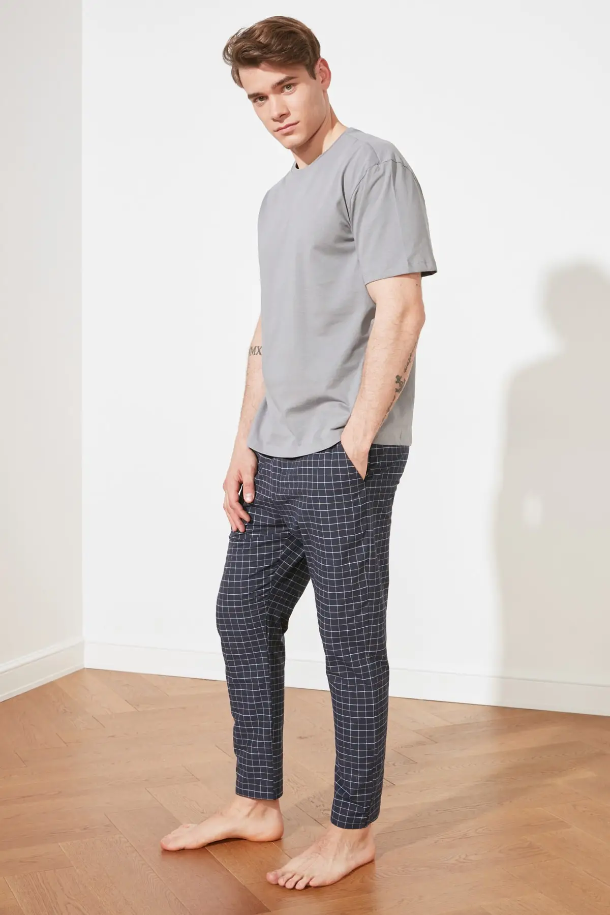 

Trendyol Plaid Woven Pajamas set THMAW21PT1084