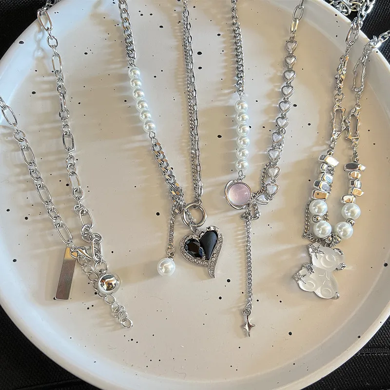 

Fashion Bear Titanium Steel Necklaces For Women Animal Jewelry Gift Hip Hop Sweater Chain Pendant Jewelry Accessories