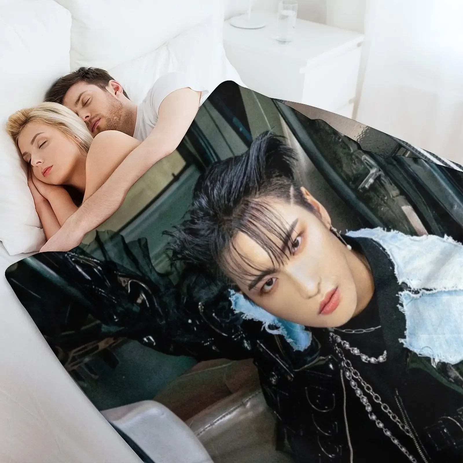 ATEEZ SEONGHWA THE WORLD EP.1 : ФИЛЬМ ГЕРИЛЛА Плед Декоративные диваны Детские одеяла