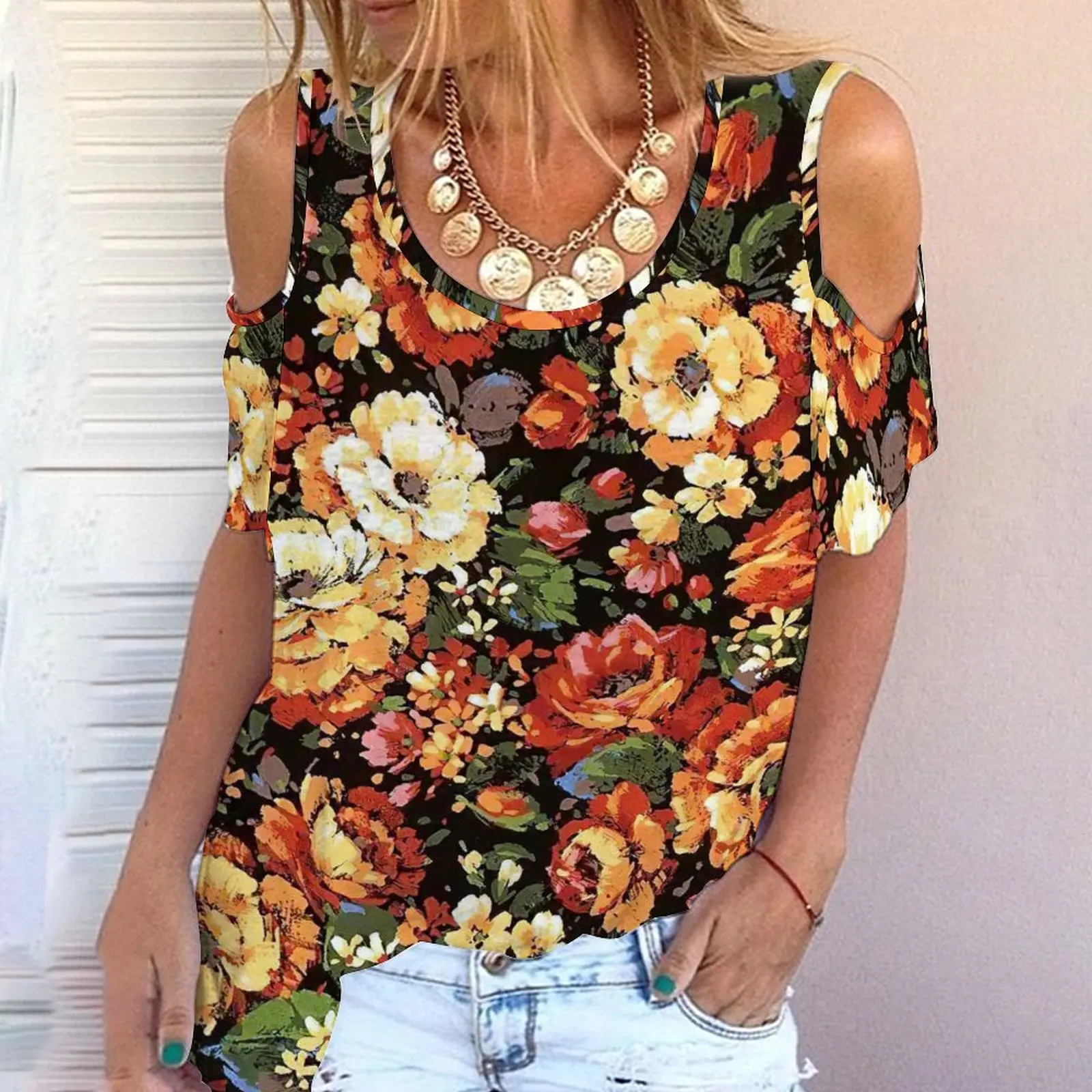 

Футболка женская с открытыми плечами, модный топ с круглым вырезом и коротким рукавом, с принтом розы, большие размеры, на лето