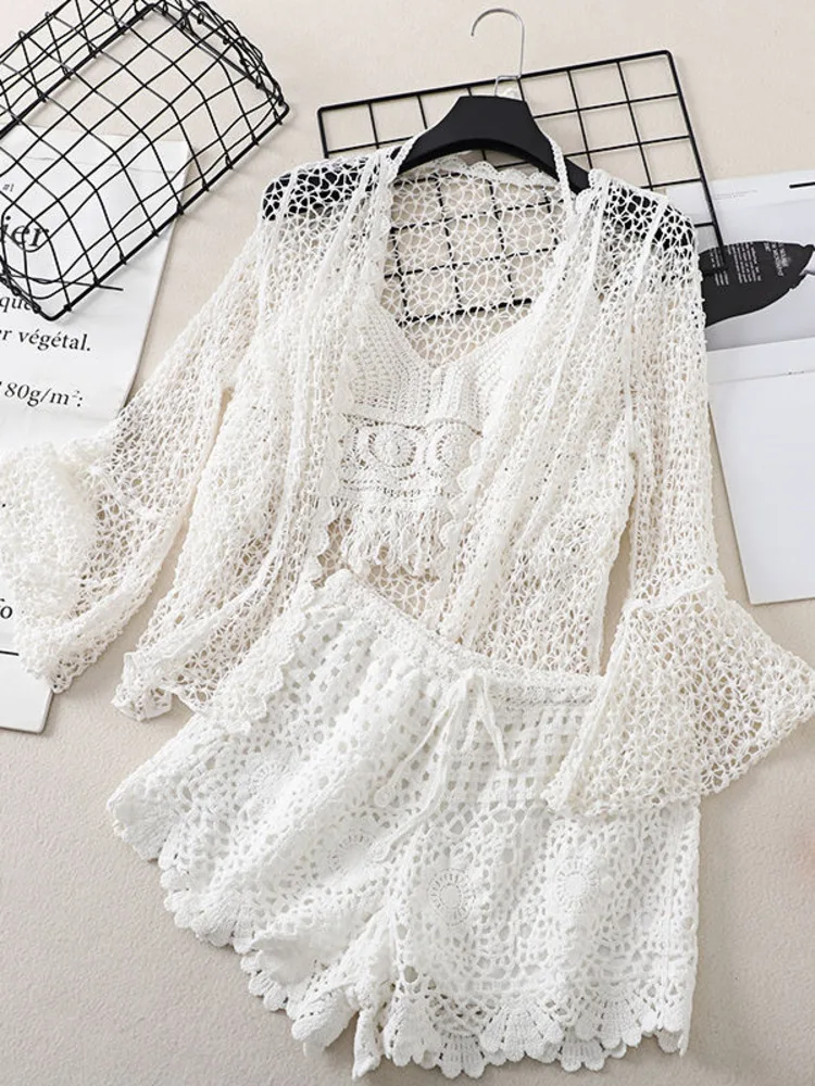 

2022 New Fashion Beach Crochet Bikini Set Women Sexy Halter Neck Top + Sunscreen Shirt Lace Cardigan + Shorts Holiday 3Pcs Set