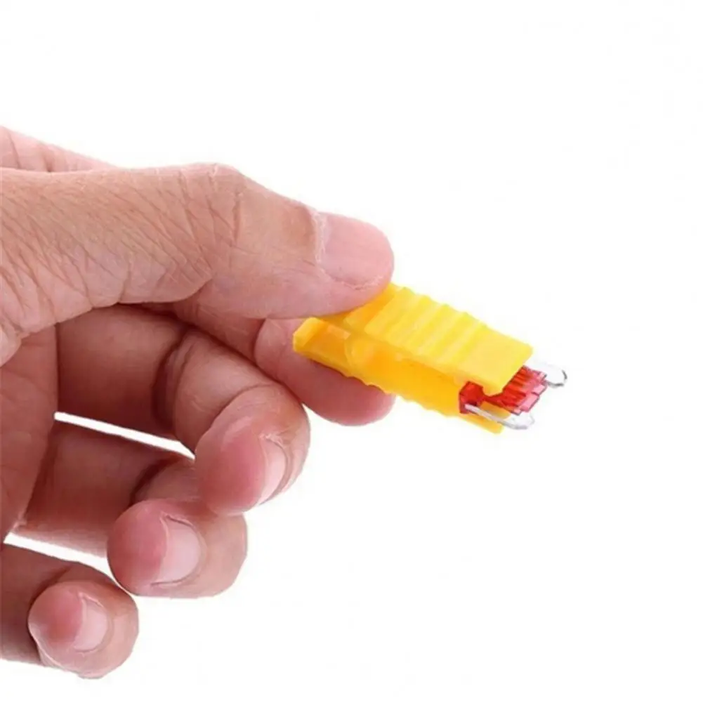 

220Pcs Mini Car Blade Fuses Insulation Multiple Car Fuses Insert Professional Car Fuses