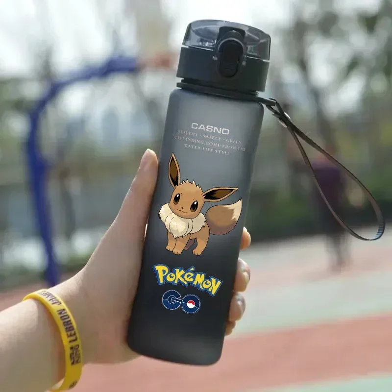 

560ML Pokemon Black Water Cup Portable Plastic Cartoon Mewtwo Charizard Pikachu Adult Outdoor Large Capacity Sports Water Bottle