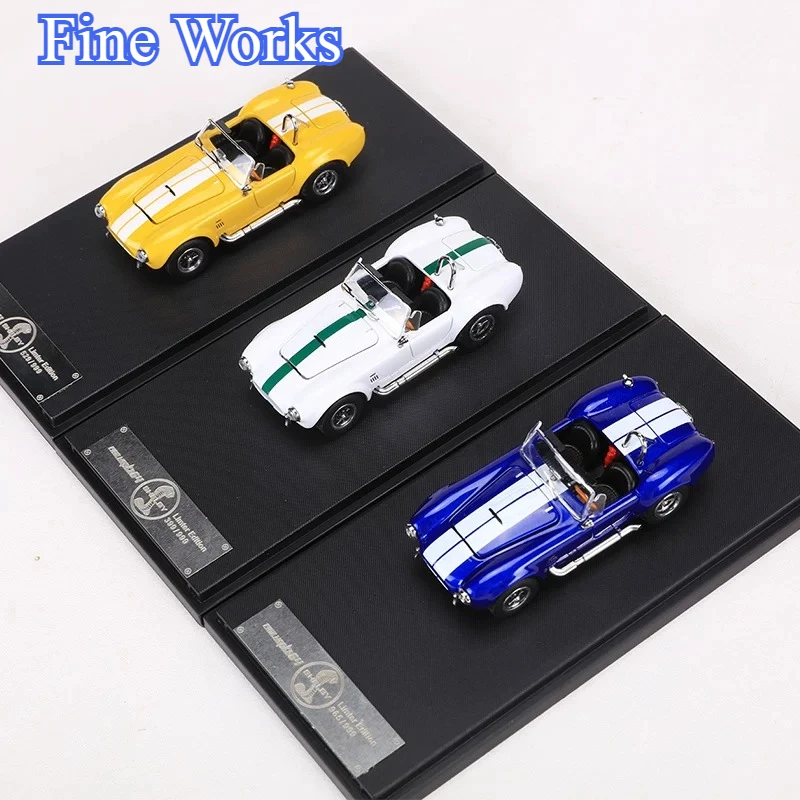 Фото Коллекционная модель автомобиля Fine Works 1:64 Ford Shelby 427 Convertible из сплава - Декоративный предмет для взрослых коллекций - Подарок для мальчика №4
