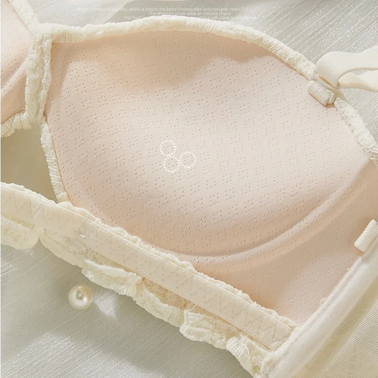 Бюстгальтер без бретелек нескользящий с застежкой невидимый на косточках