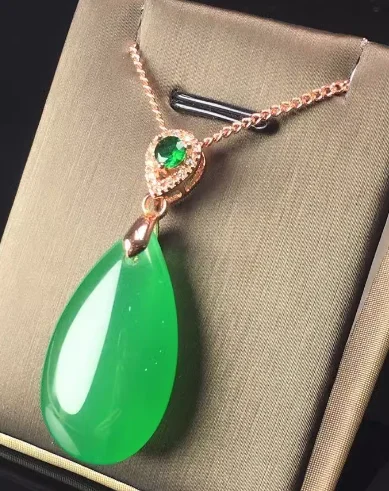 Подвеска из натурального жадеита Мьянмы Laokeng класса А полностью зеленого цвета