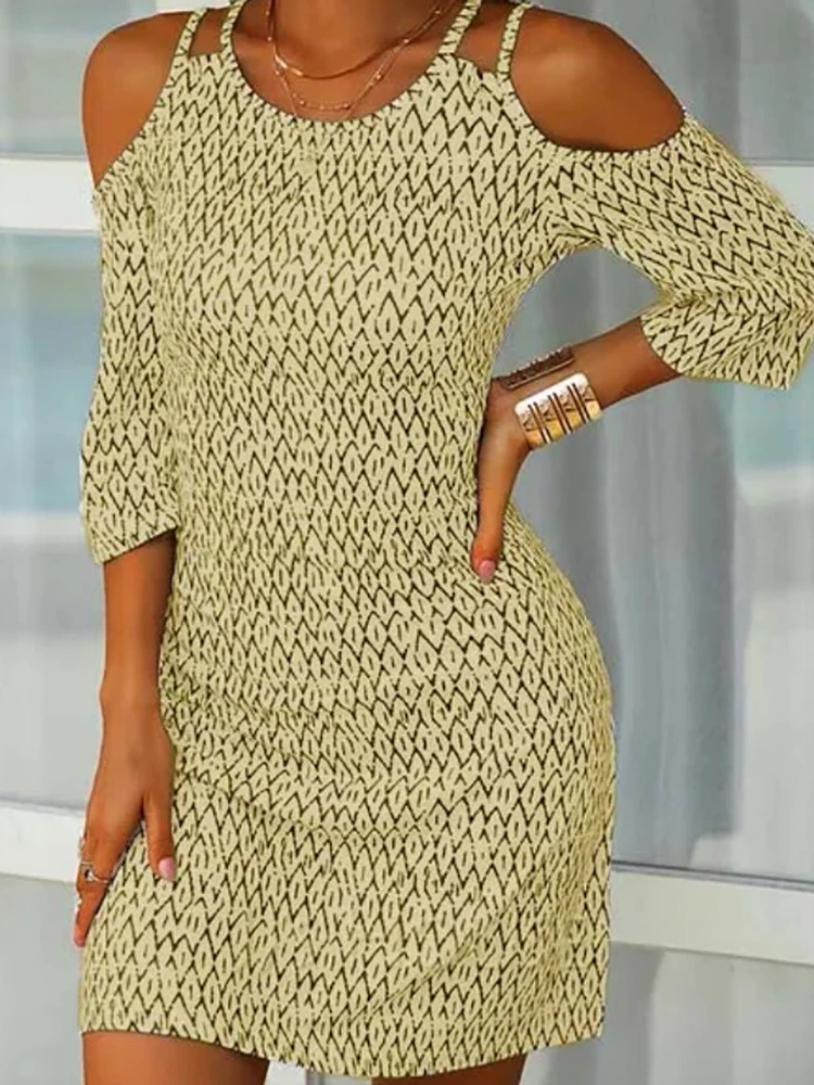 

Femme Off Shoulder Print Summer Mini Dress Patchwork Round Neck Casual Straight Dress Women Hollow Out Sexy Party Club Dresses