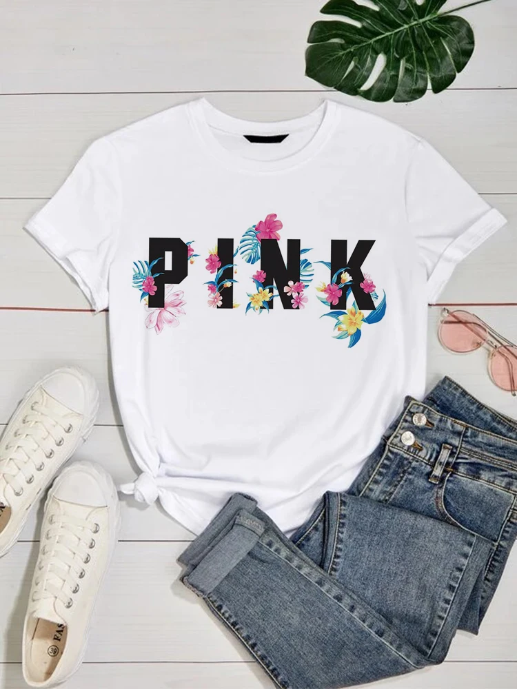 

Женская футболка с коротким рукавом, круглым вырезом и принтом