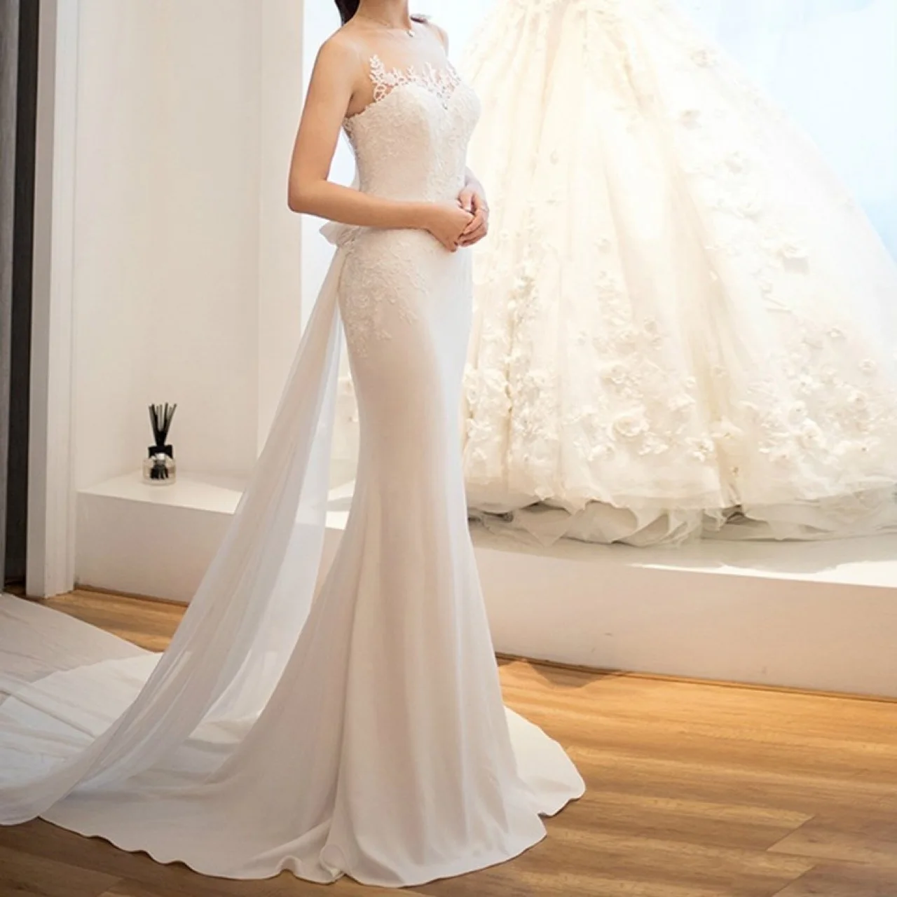 

Elegant Ladies Maxi Party Dresses White Hollow Out Wedding Prom Gown Mermaid Skirt Backless Luxury Vestido De Verano De Fiesta