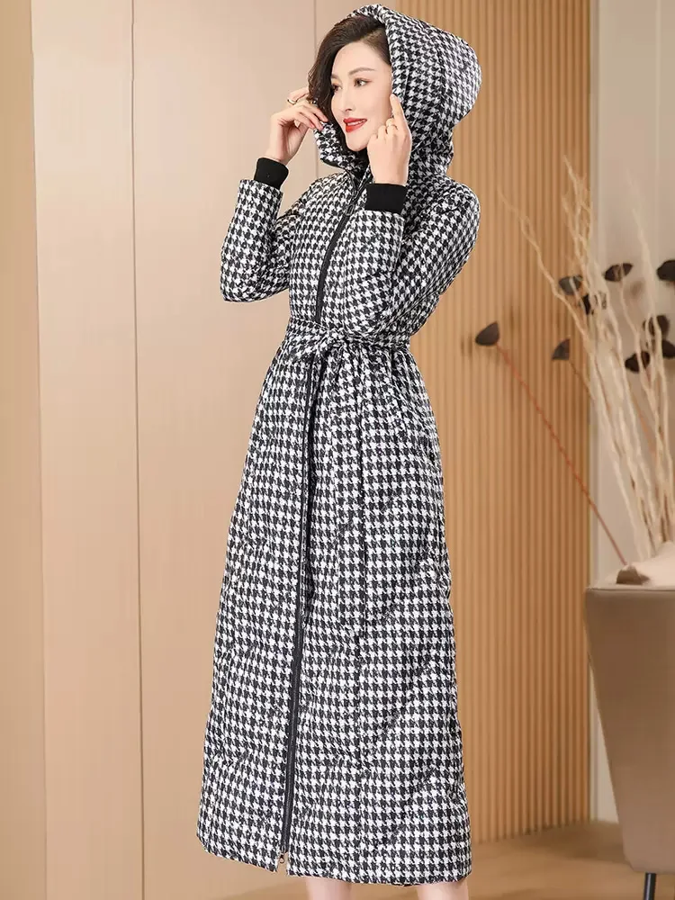 New Women Long Down Coat Winter Fashion Casual Hooded Black White Plaid Warm White Duck Down Jacket Belt Slim Outerwear Female