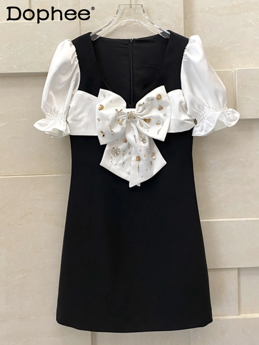 

2022 Summer Heavy Embroidery Hot Drilling Sweet Bow Puff Sleeve Black Short Dress Women Temperament V-neck Bodycon Dress Party