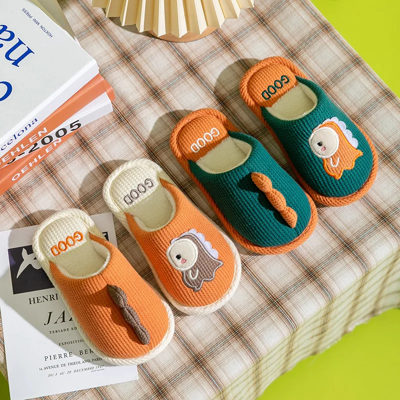 Детские хлопковые комнатные тапочки теплые шлепанцы с мультяшным динозавром для