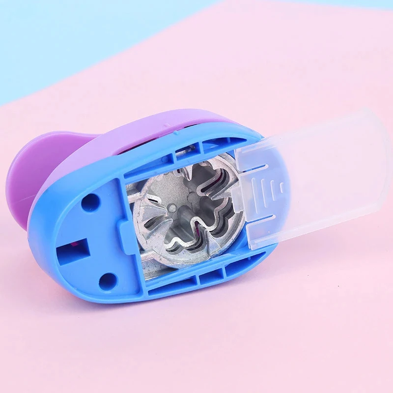 Punzoni для альбома с большими размерами и цветочным принтом