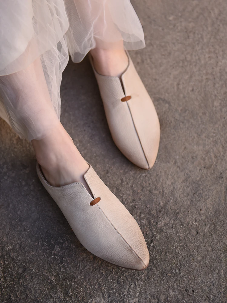 

Artmu Genuine Leather Retro Women Slippers Slip On Closed Toe Sandals Flats New Summer Outdoor Slippers Leisure Ladies Sandals