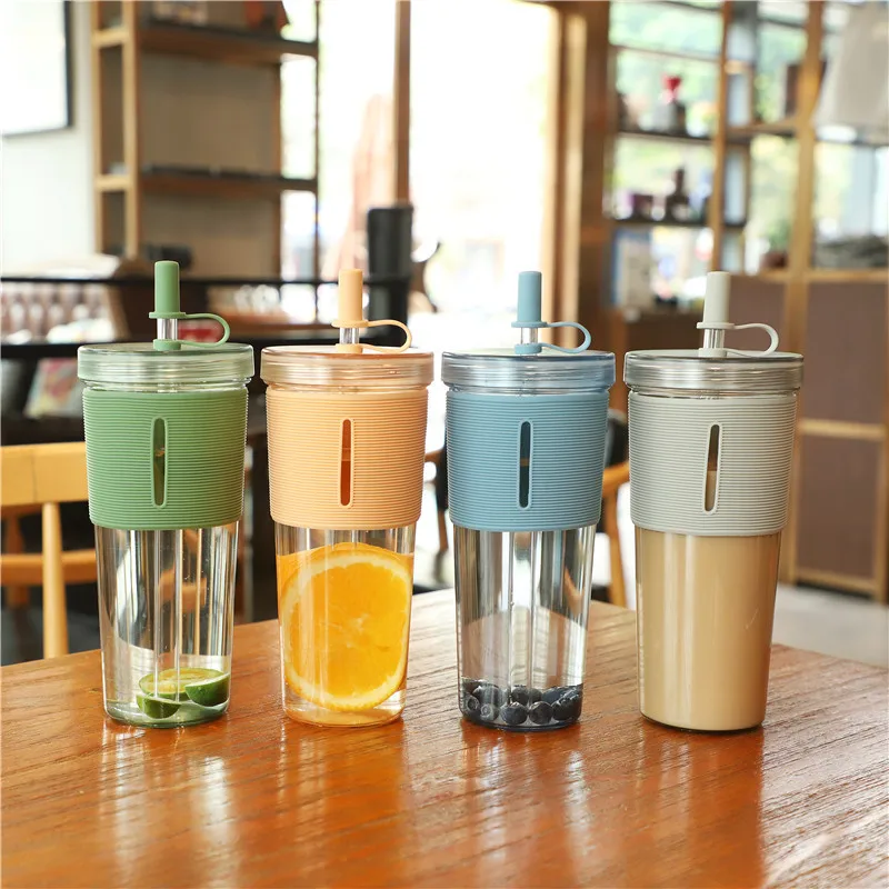 

700ML Straw Cup Plastic Leakproof Water Bottle with Straw Lid Reusable Large Capacity Couple Cup Fashion Drinking Cup