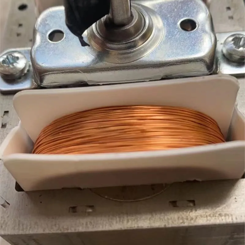 100 шт. внутренний диаметр вала 5мм 84 дюйма 230 В 50 Гц 60 Вт 21000 об/мин YJF6820