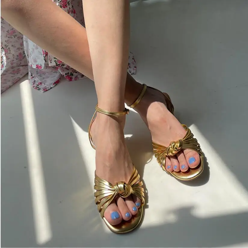 

New Arrivals Gold Sandals Women Pointed Clear Crystal Cup Meadium Heel Stilettos Sexy Pumps Summer Shoes Peep Toe Women Pumps