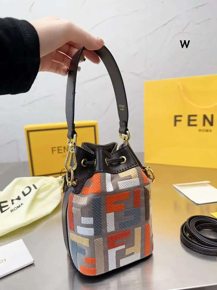 В Стиле Fendi 2024 Новая КошелеК На Сумка-меССенджер Подмышки Через Плечо Модная