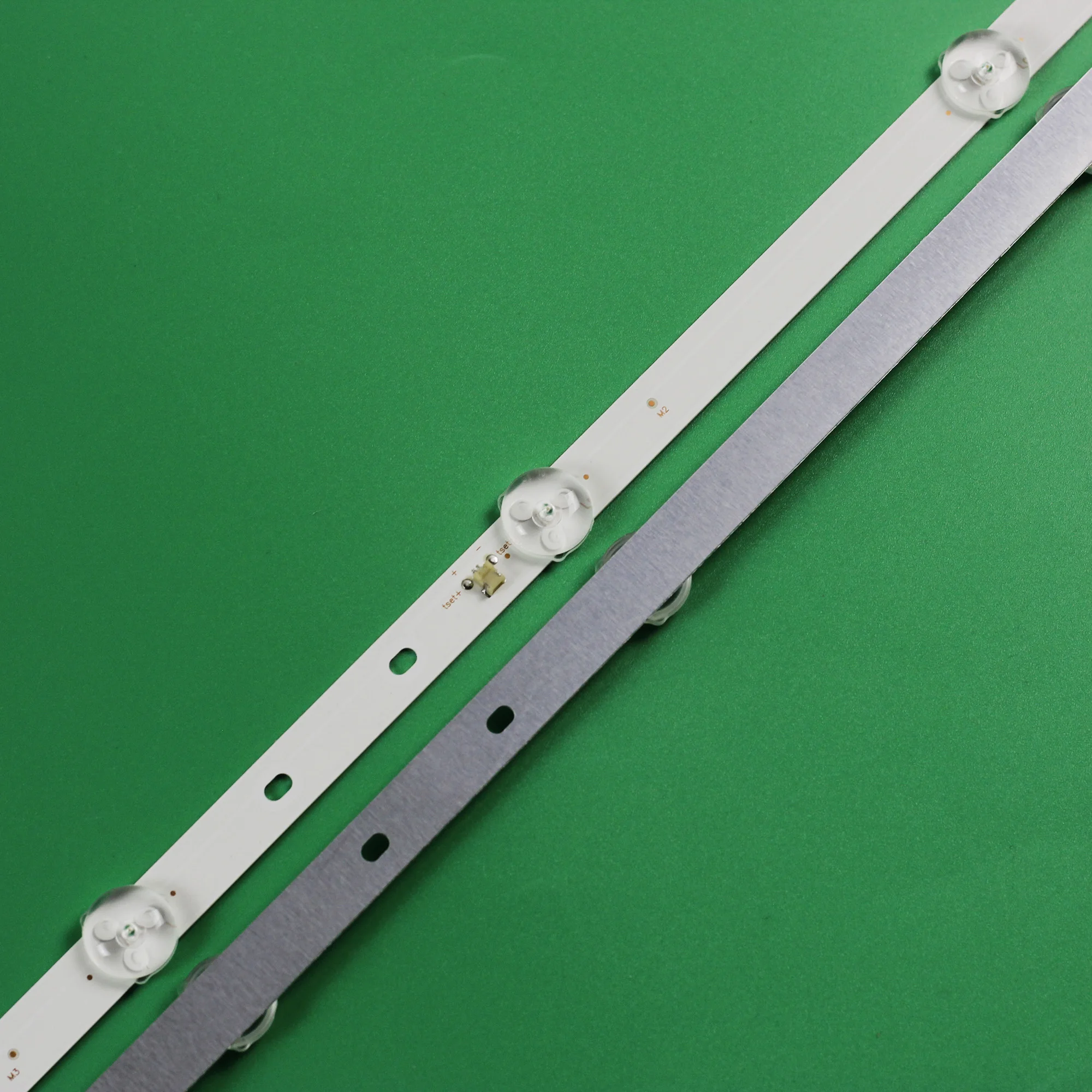 575MM 2PCS LED Strips SJ.CX.D3200601-3030HS-M for 32 TV RCA RTV32Z2SM BBK 32LEM-1027/TS2C DJTV321 H32D7000E HTV-LED32HD101T2