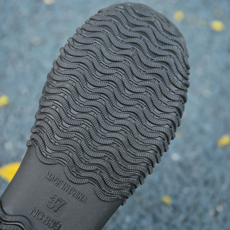 Женские резиновые сапоги