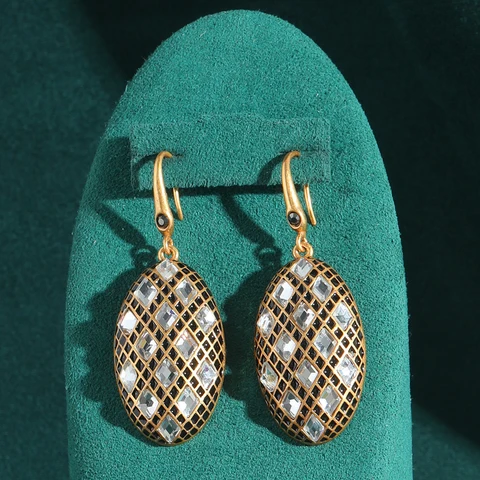 LOVE GREEN LIVE GREEN Серьги-капельки из меди с золотым покрытием, оливковый цвет, циркон