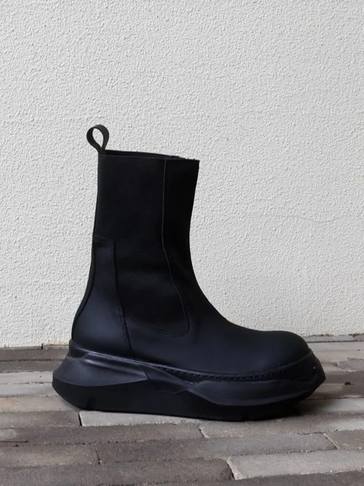 Кроссовки в готическом стиле для мужчин