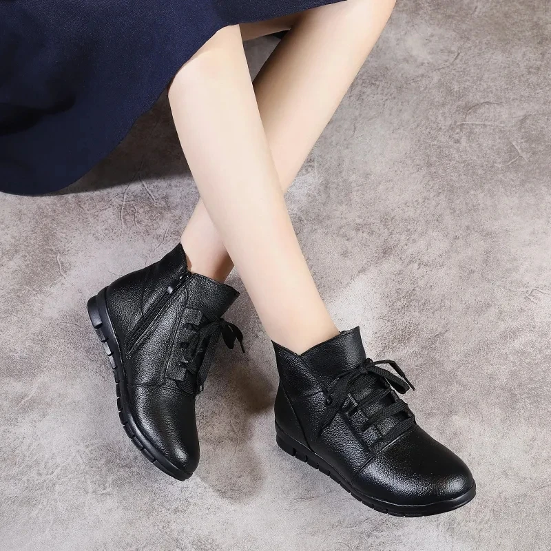 New Women plus size 35-43 black leather boots Ladies Women Boots Ankle Boots Fashion Side zipper Retro Platform winter shoes