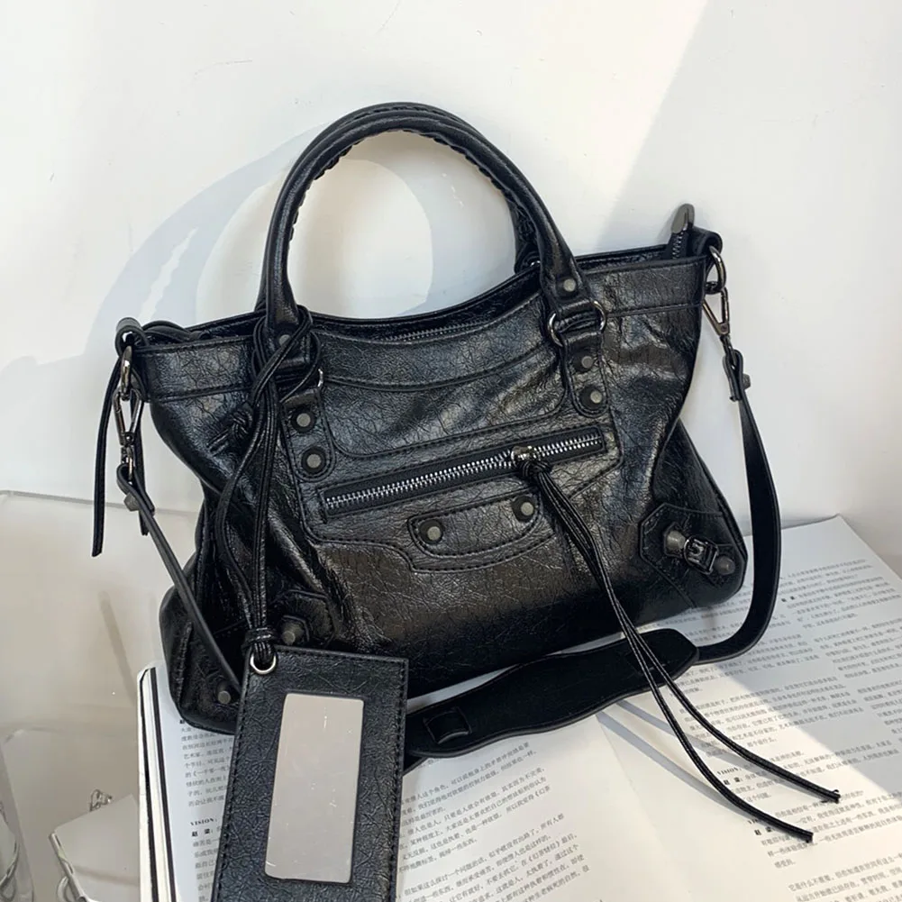 

Y2K Soft The Large Capacity Shoulder Purse Women Bags Cool Biker Handbags Black Gothic Fashion Rivets Decoration