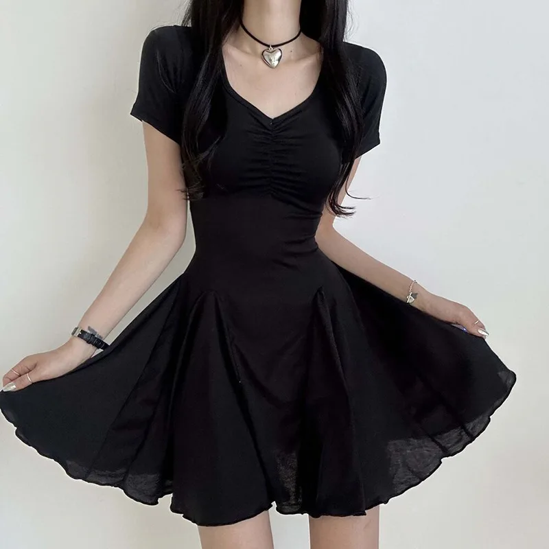 

Basic Pleated Solid Color Elegant V-neck Slimming Waist Short Sleeve A-line Umbrella Dress - Short Length