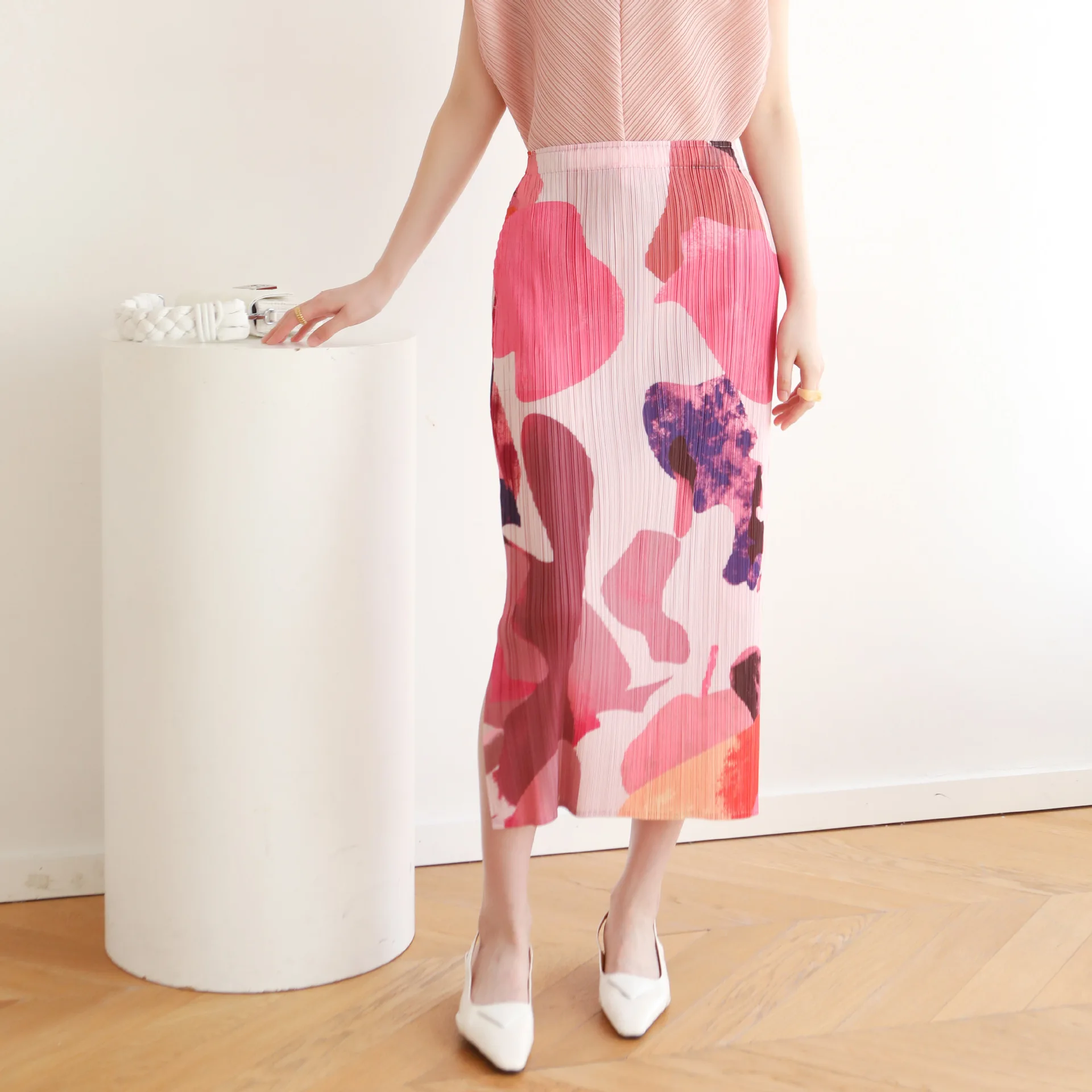 

Summer Miyake pleated commuter slim mid-length double side slit ink print skirt ladies