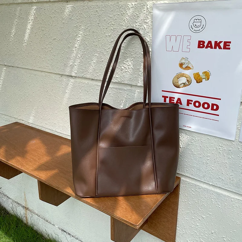 Модная женская сумка через плечо с большой вместительной магнитной пряжкой