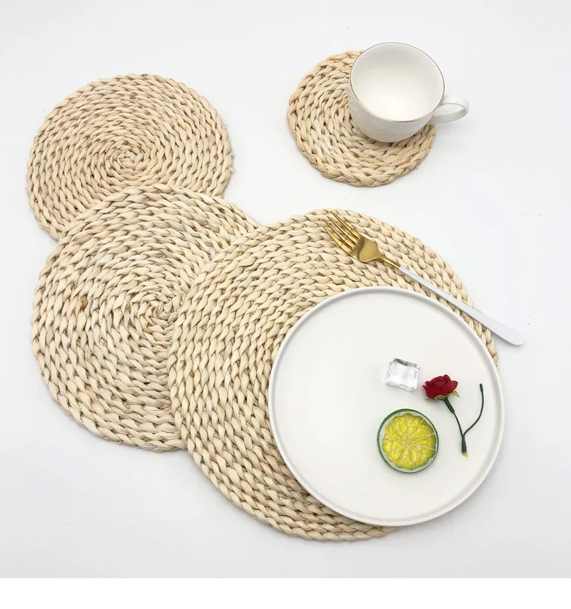 

Corn Fur Heat Insulation Pot Holder Mug Coaster Woven Dining Table Mat Round Coasters Coffee Drink Tea Cup Mat Table Placemats