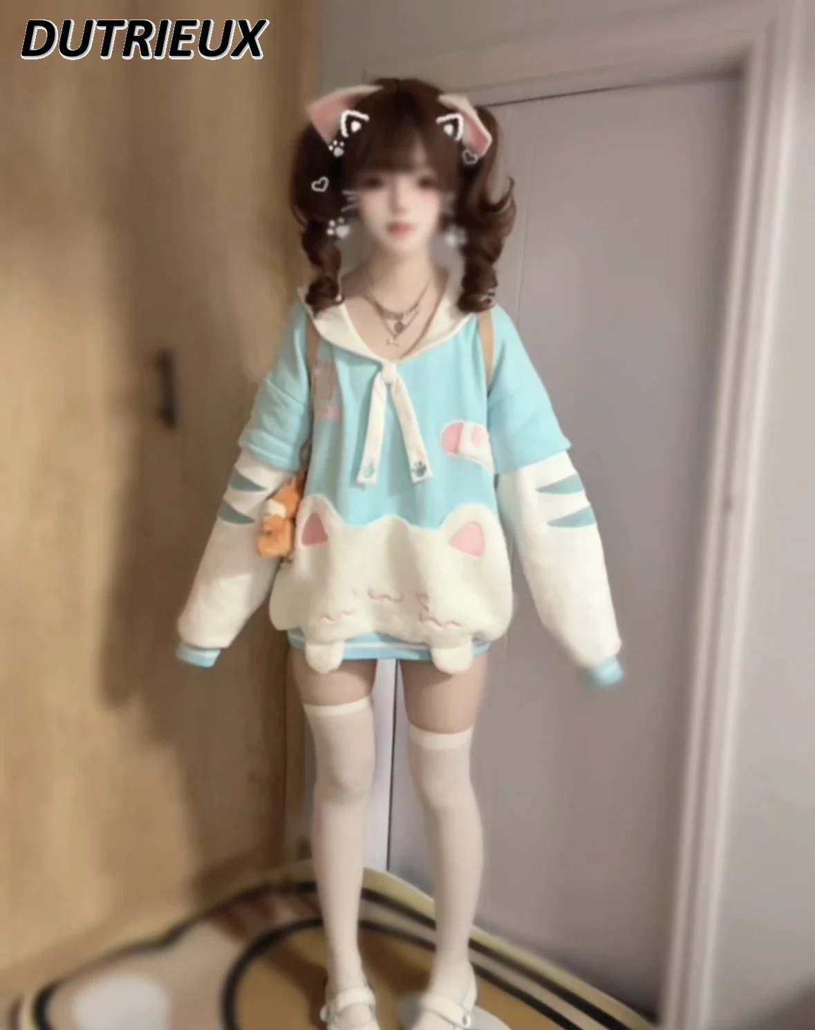 Темно-синий топ с длинными рукавами и вышивкой милые толстовки весенне-осенний