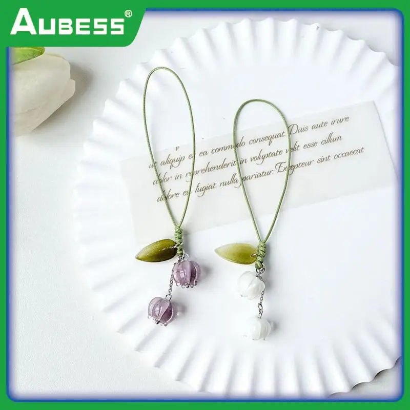 

Portable Car Key Pendant Metal Pendant Keychain Fresh Color Mobile Phone Lanyard Not Easy To Break Metal Keychain Flower Shape