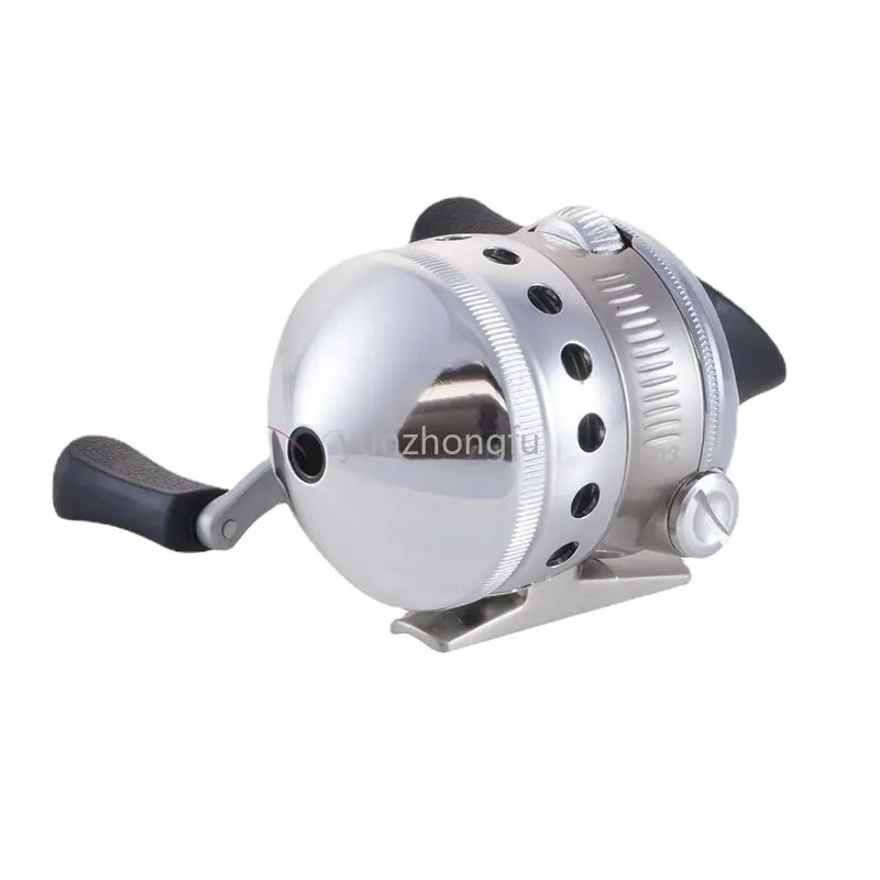 Shark G/Zebco White Shark Z02/Z03 Shot Fishing Reel Closed F