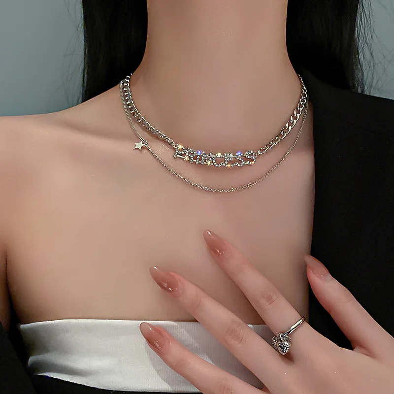 

South Korea's new fashion diamond-encrusted letters and stars double-layer necklace women's temperament all-match trend necklace