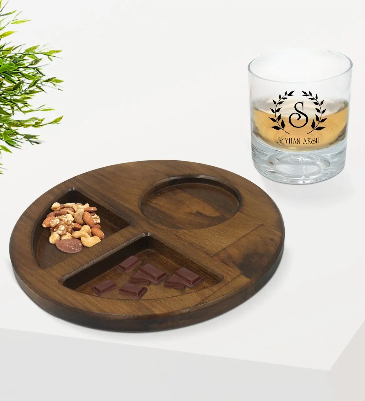 

Personalized Custom Garland Head Letter İsimli Whisky Cup and Natural Solid Wood Walnut Round Presentation Tabağı Confectionary Gift Set-4
