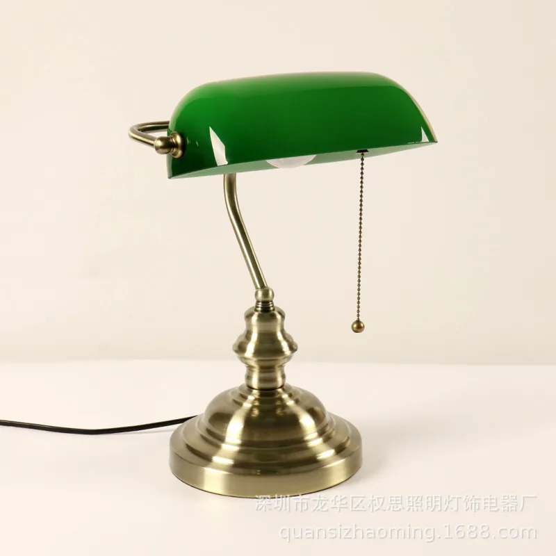

Классическая винтажная простая настольная лампа E27 с переключателем, стеклянный абажур зеленого цвета, Настольные светильники для спальни,...