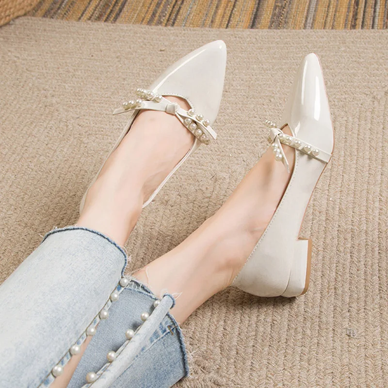 

New Women's Flats String Bead Bow Boat Shoes Patent Leather Slip on Shallow Single Shoes Low Heels Feminino Female Shoes 2022
