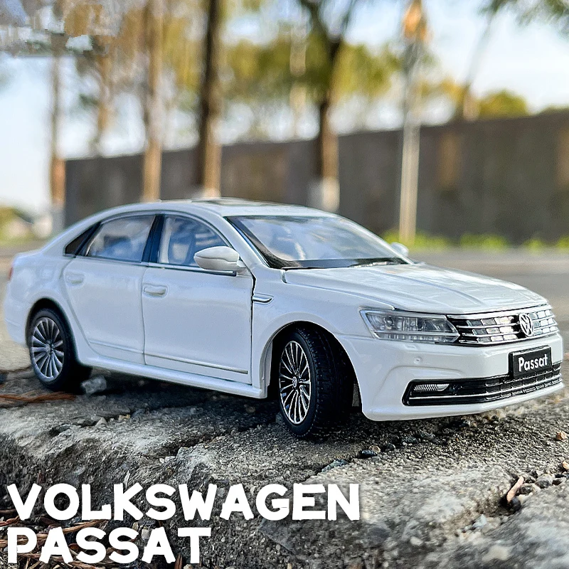 

1:32 Volkswagens Magotan PASSAT Alloy Car Model Diecasts Metal Vehicles Car Model High Simulation Sound and Light Kids Toys Gift
