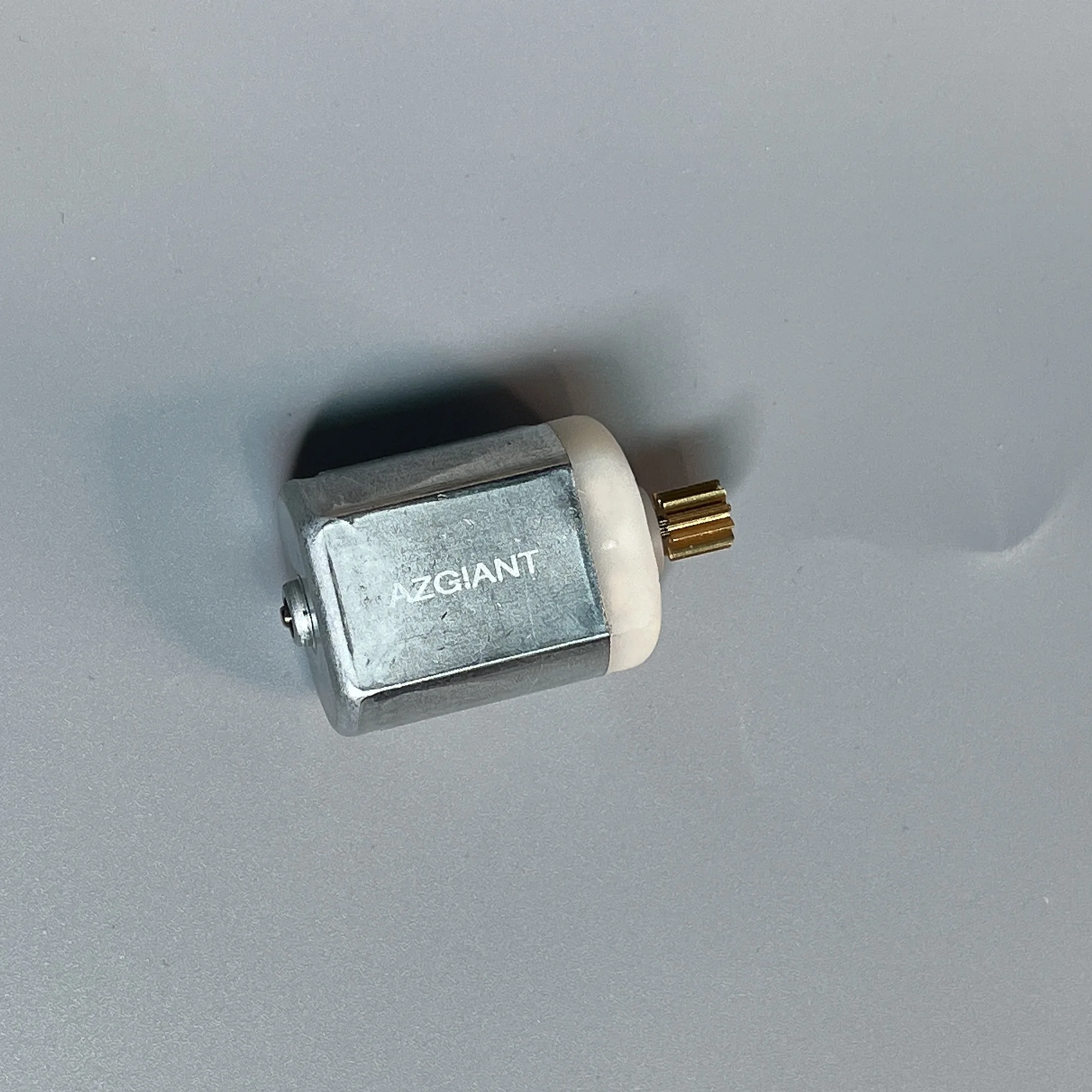 

OEM Motors DIY Repair Car Rear Trunk Lid Lock Motor For 2001-2007 Volvo V70 XC70 Trunk Lid