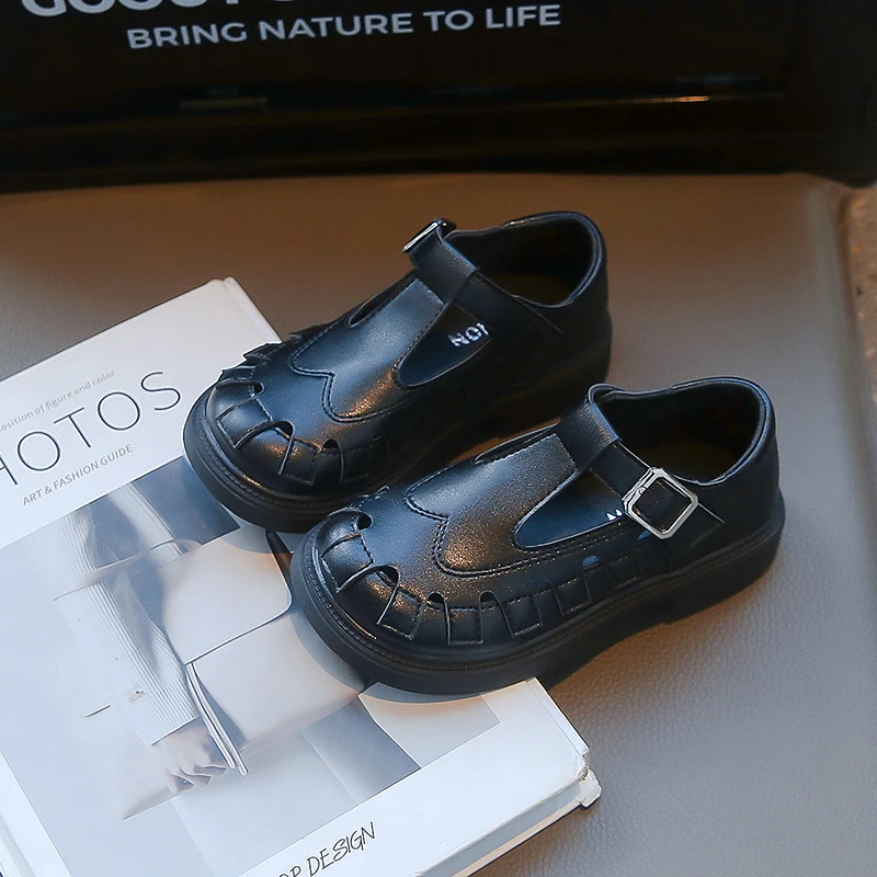 Новинка 2024 детские сандалии для девочек модная кожаная обувь принцессы с