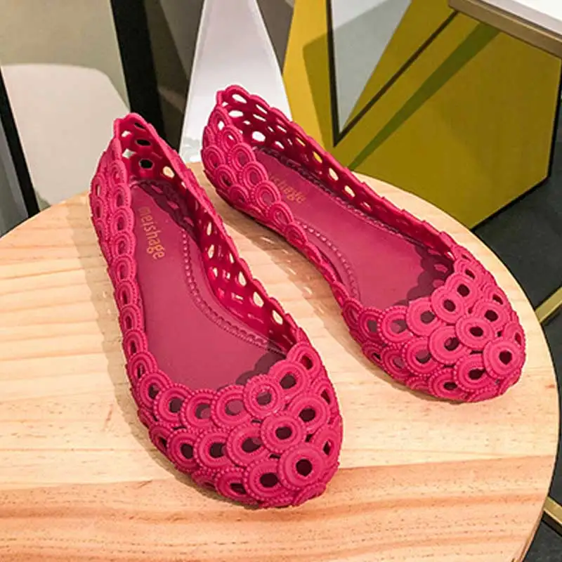 

Free Shipping Summer Sandals Women Hollow Solid Color Flat Shoes Fashion Soft Casual Shoes Maternity Shoes Slip on Walking Shoes