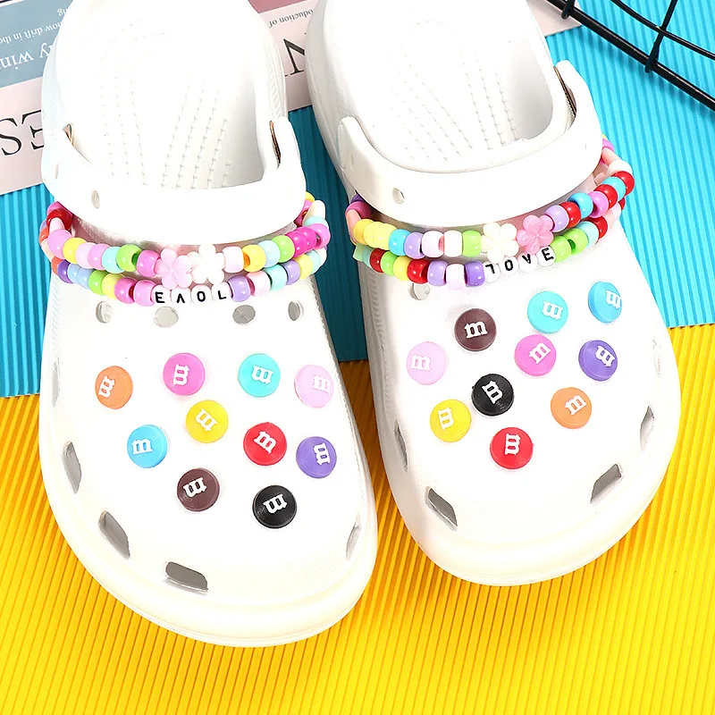 

Cute M Beans Chain Croc Charms Designer DIY Fashion Bling Shoes Decaration Jibb for Croc Clogs Buckle Kids Girls Women Gifts