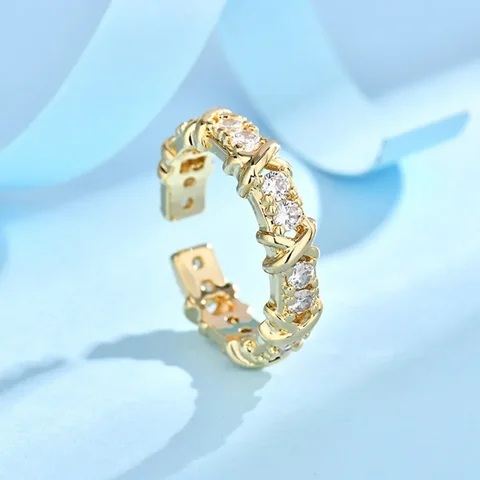 Серьги-гвоздики из нержавеющей стали золотого цвета