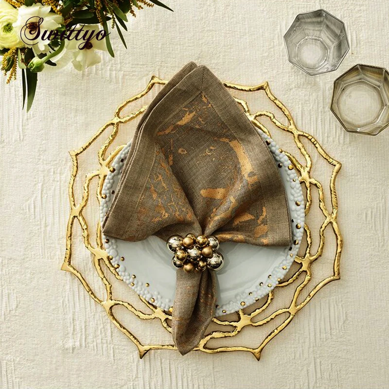 

13 дюймов Цветок полый Золотой зарядное устройство пластина пластиковый декоративный сервисный лоток для свадьбы вечеринки стола места дек...