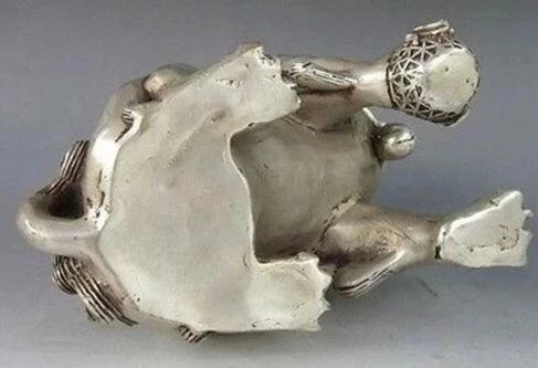 Статуя собаки Chowing YM 12x12 см серебристая китайская Статуэтка