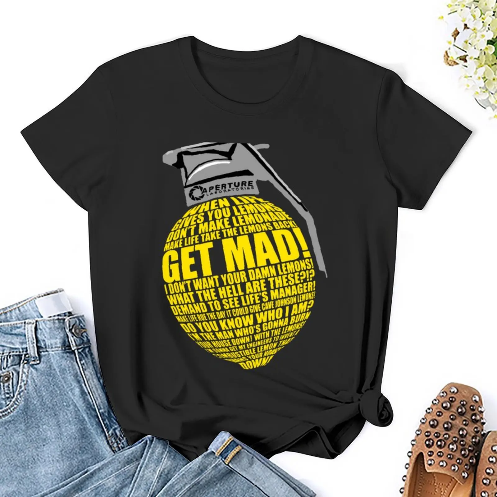 Длинная летняя женская футболка с принтом из горючего лимона