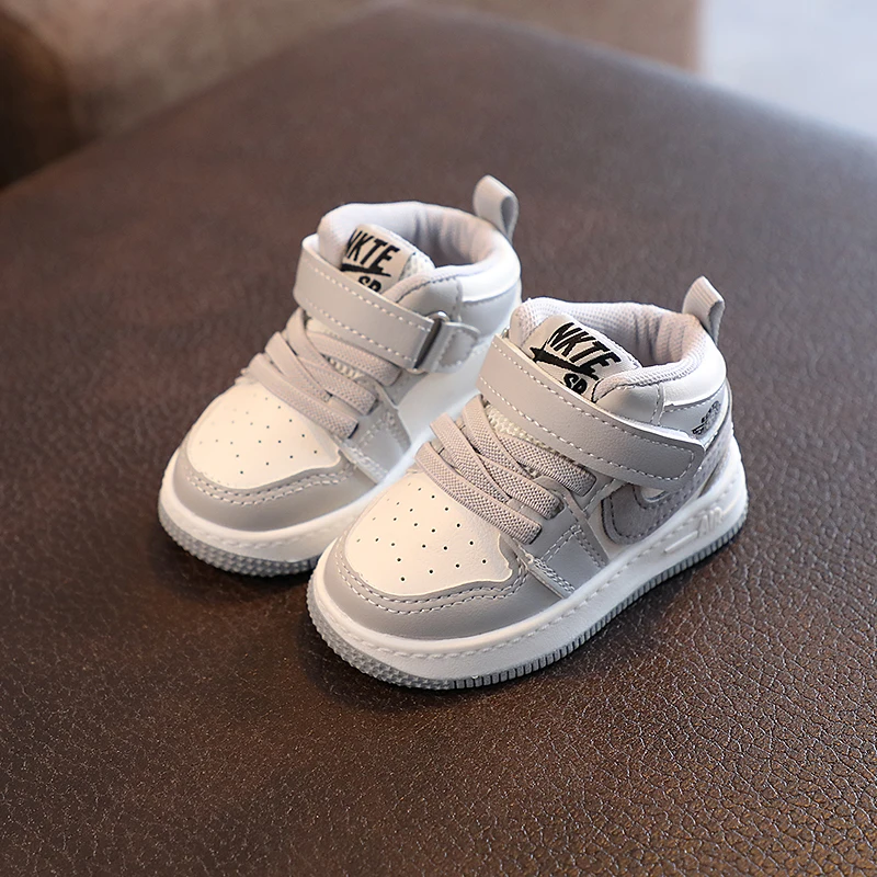 Кроссовки детские Нескользящие на осень повседневные