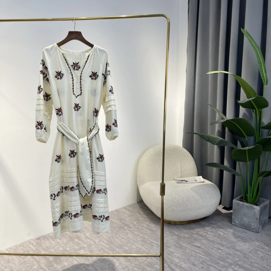 

2022 New Spring Top Quality Red Floral Green Leaves Botanical Embroidery Mid-calf Vreamy Loose Dress with Self-tie Waist Belt